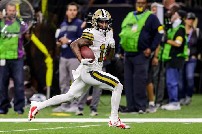 New Orleans Saints receiver Deonte Harris (11) runs in for a touchdown against Dallas. Mandatory Credit: Stephen Lew-USA TODAY